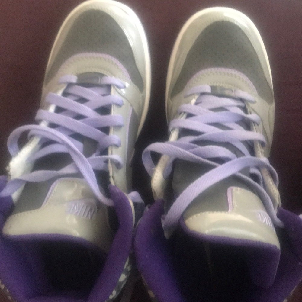 Nike high top shoes
